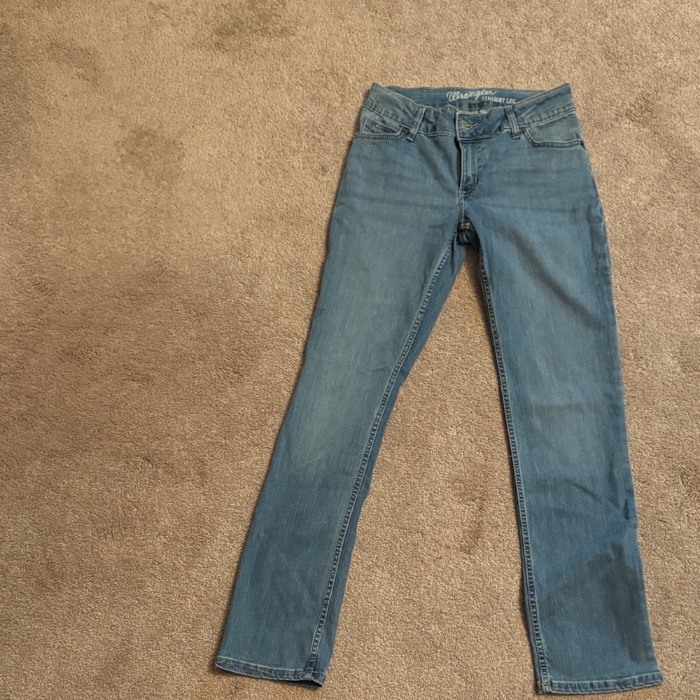 Wrangler Women's Classic Blue Straight Leg Jeans